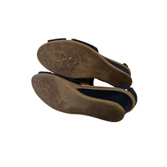 Earth womens blue suede wedge open toe sandals. Size 12. - Picture 5 of 5